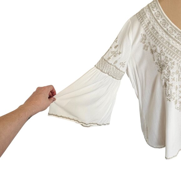 Chelsea & Theodore White Flowy Boho Embroidered Blouse Sz M - Picture 3 of 9